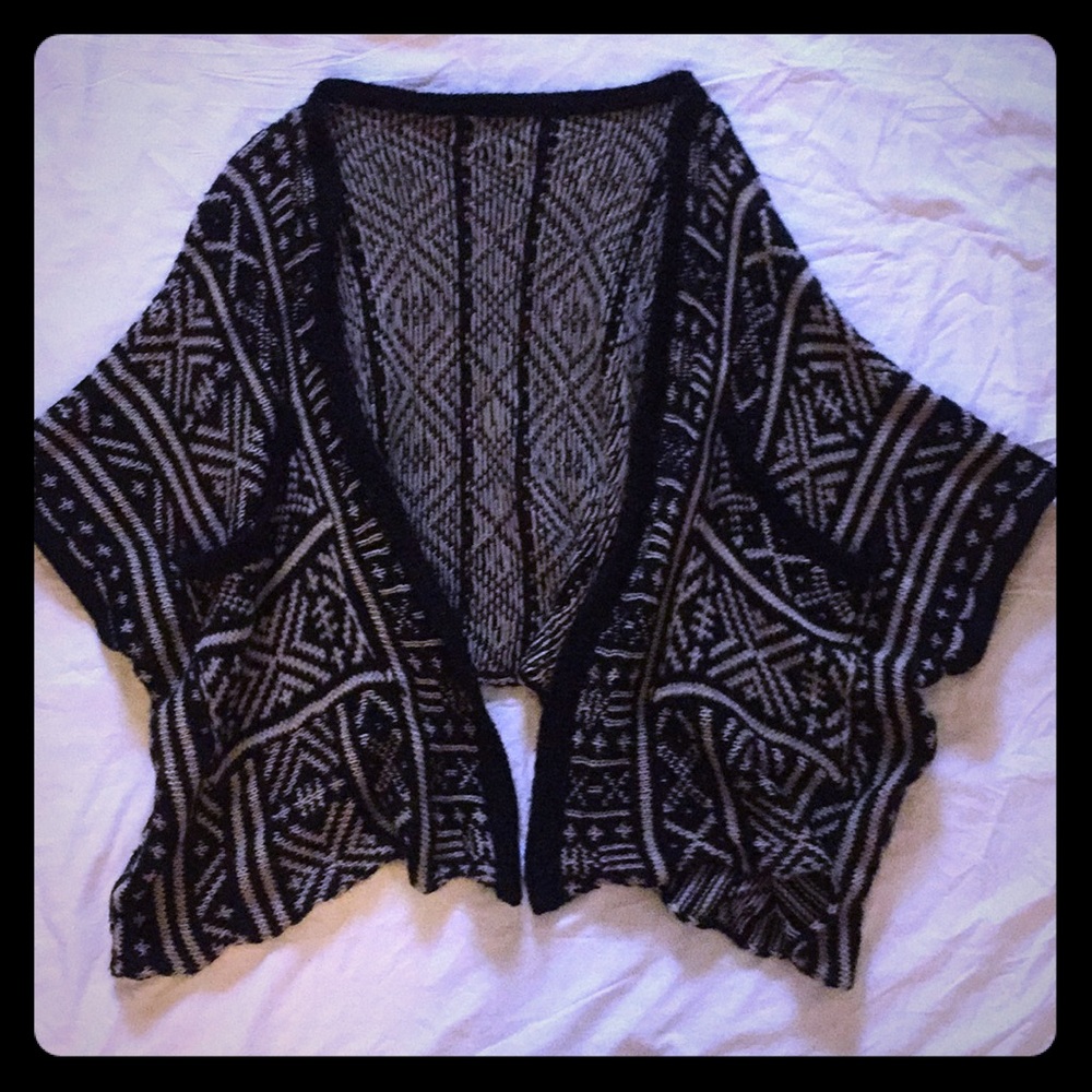 ♦️FINAL SALE!♦️ ✌🏼 Bohemian Style Poncho